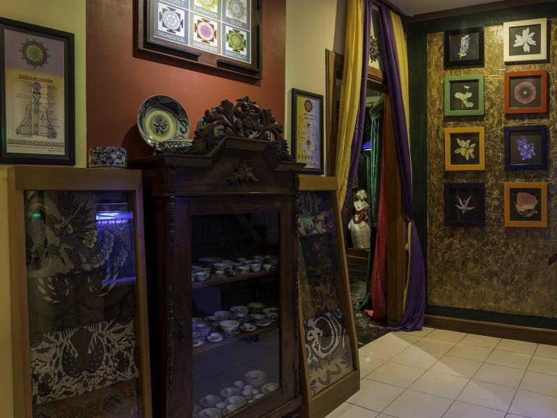 Dhanesvara Holistic Unique Homestay Wonocolo Ngoại thất bức ảnh