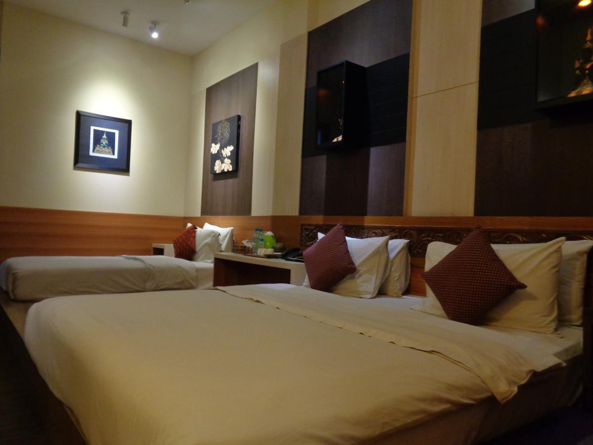 Dhanesvara Holistic Unique Homestay Wonocolo Ngoại thất bức ảnh