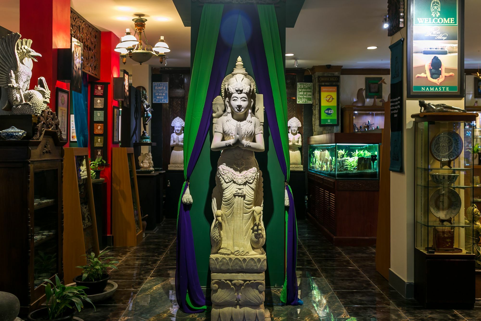 Dhanesvara Holistic Unique Homestay Wonocolo Ngoại thất bức ảnh