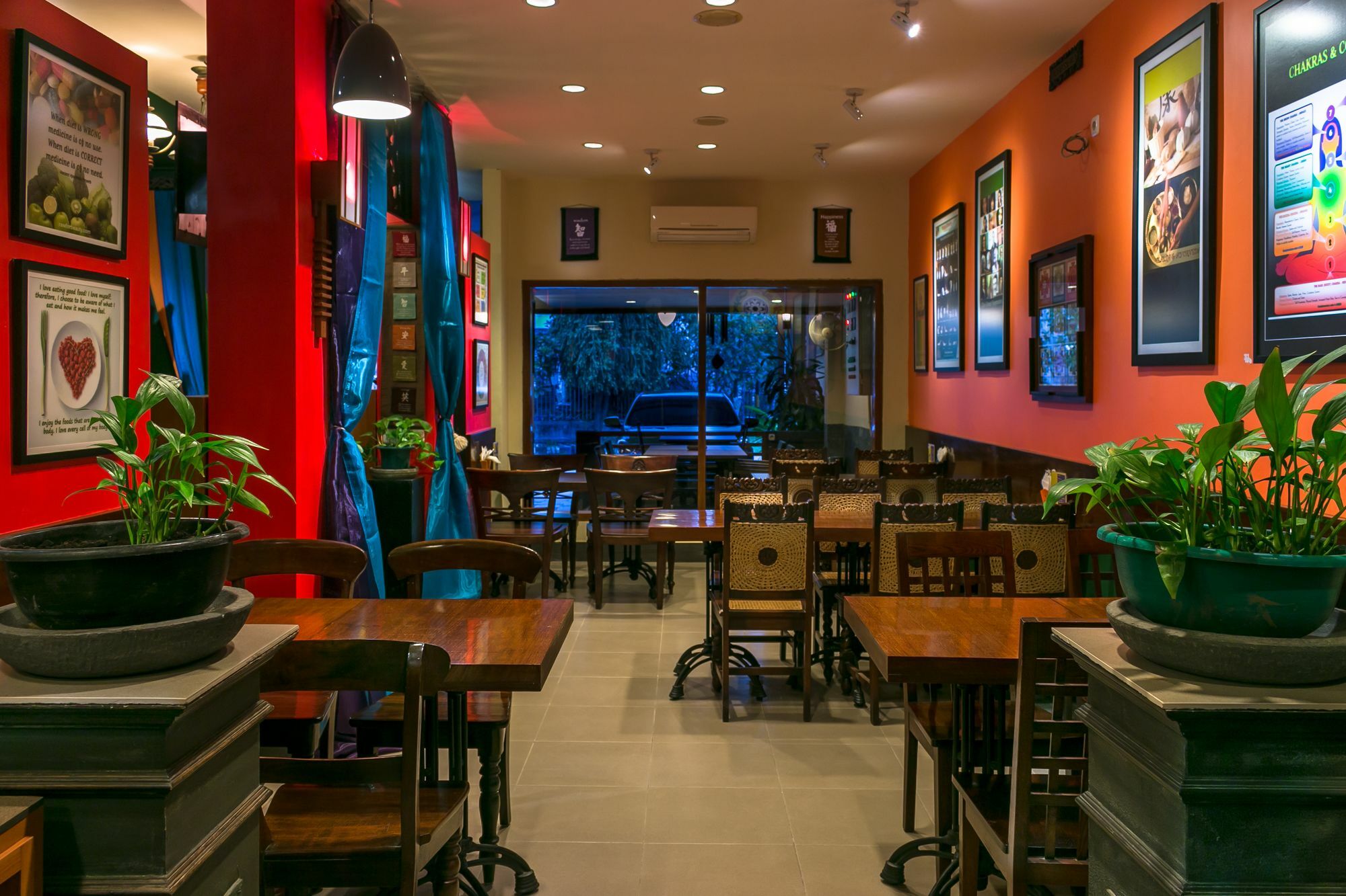 Dhanesvara Holistic Unique Homestay Wonocolo Ngoại thất bức ảnh